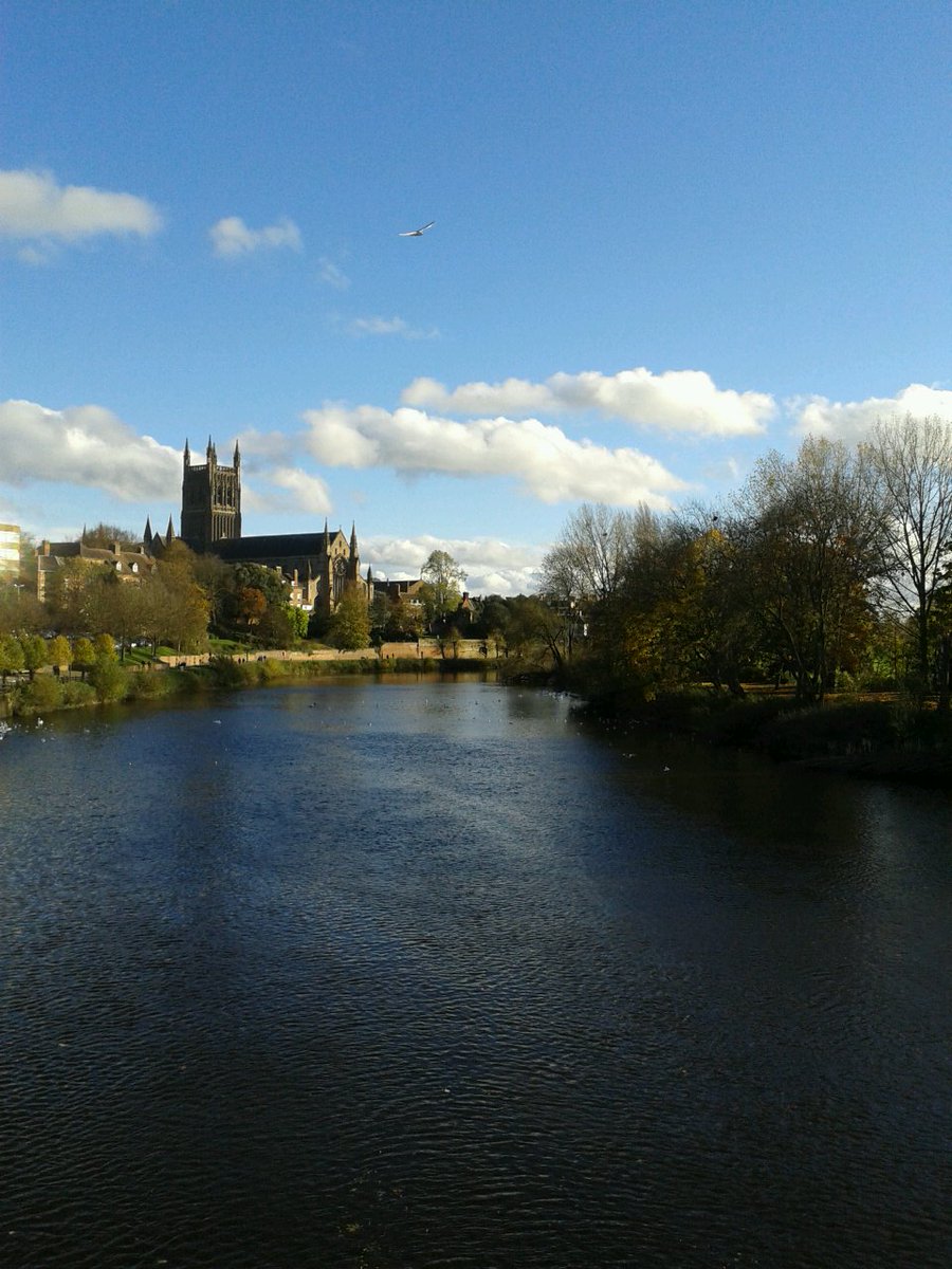 <a href="/juliebettinson/">Julie Bettinson</a> <a href="/alex_king26/">Alex King</a> <a href="/craigstones80/">Craig Stones</a> <a href="/_Nina_C_/">Nina Coffey</a>  sun is shining in #Worcester