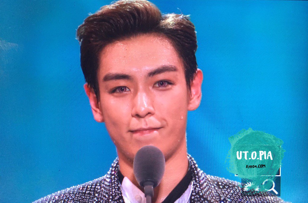 utopia_871104's tweet photo. 151107 멜론뮤직어워드 #탑 
4관왕 수상 축하해요👏🏼👏🏼👏🏼👏🏼
자랑스러웠던 최고의 수상소감이였어요👍😭
#최승현 #TOP #UTOP https://t.co/O9An1FePh3
