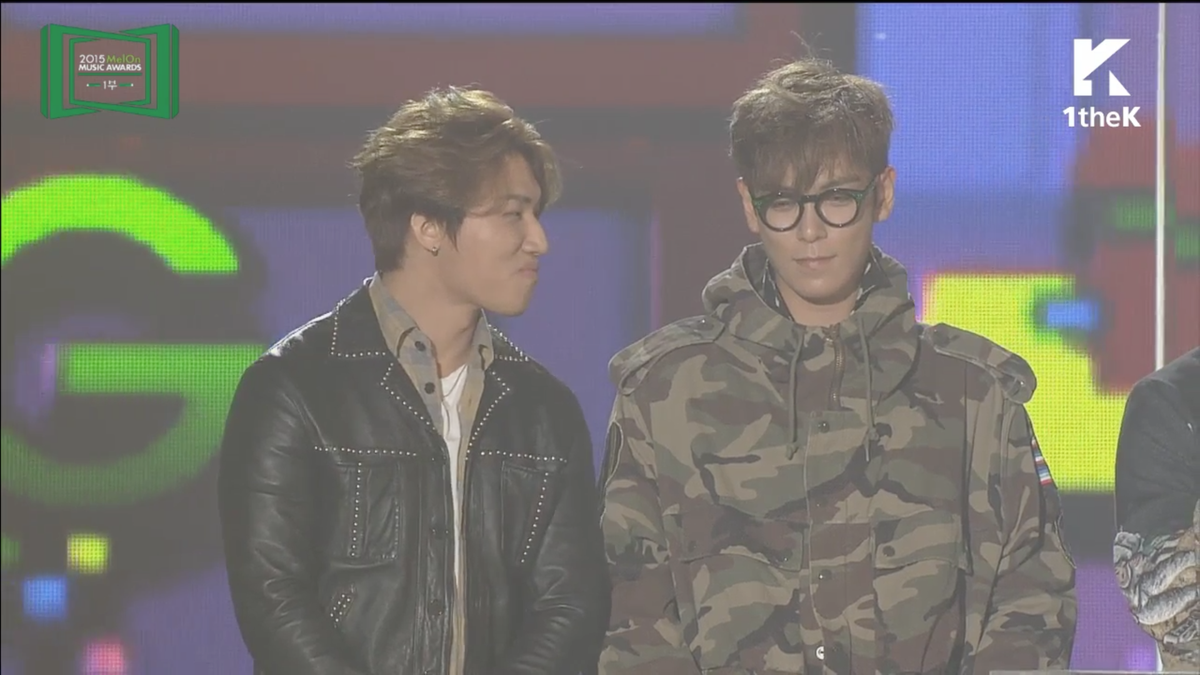 bloocat's tweet photo. Daesung still highly amused by Seungri Everything &amp; hyung just... jpeg-ing https://t.co/fEvoq55t4G