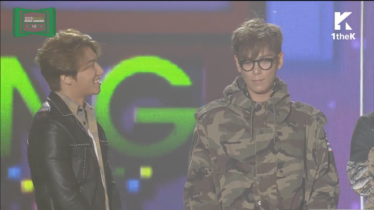 bloocat's tweet photo. Daesung still highly amused by Seungri Everything &amp; hyung just... jpeg-ing https://t.co/fEvoq55t4G