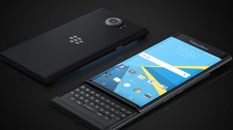 ElNacionalWeb's tweet photo. Priv: BlackBerry acude a Android en su último intento por salvarse https://t.co/waZVm51Xau https://t.co/JFWGx2dmgh