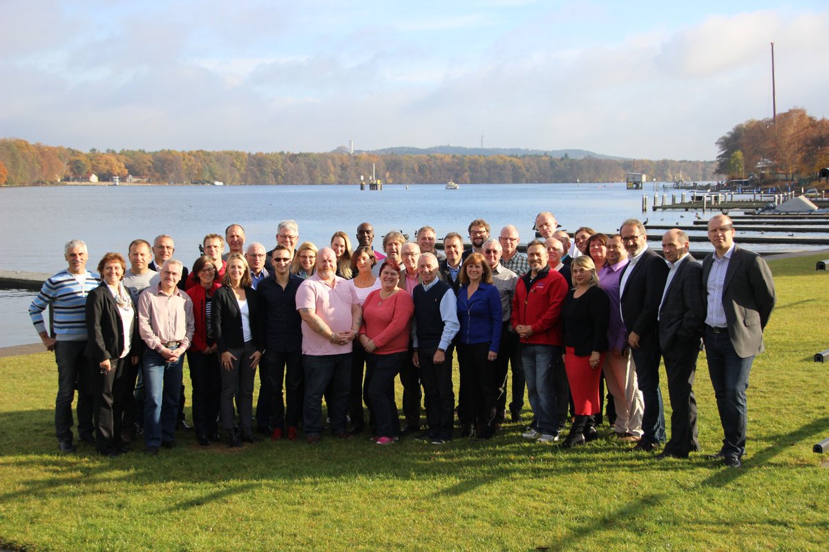 DDV_eV's tweet photo. 44 Vertreter von 20 europäischen Drachenbootverbänden treffen sich zur außerordentlichen @edbf_org Tagung in Berlin https://t.co/u9vnwpsmqf