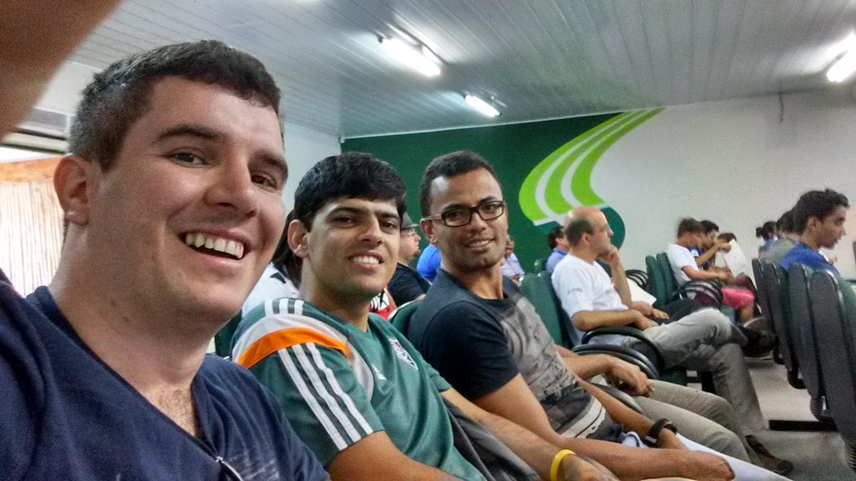 marinhosantos11's tweet photo. A alta cúpula da diretoria #internorte2015 https://t.co/lIhEhI0A5D