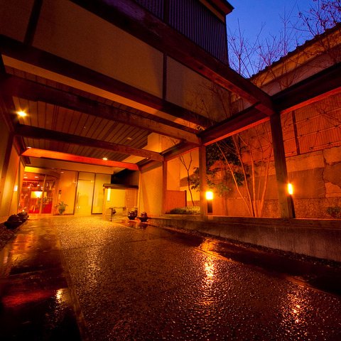 HFardjadi's tweet photo. 日田温泉　ひなの里　山陽館
【九重・日田・天ヶ瀬地区楽天売上第１位（2015.3.6現在）】365日おひなまつりと料理」のお宿
https://t.co/yFzqpW4ze9 https://t.co/F2dETX3RzI