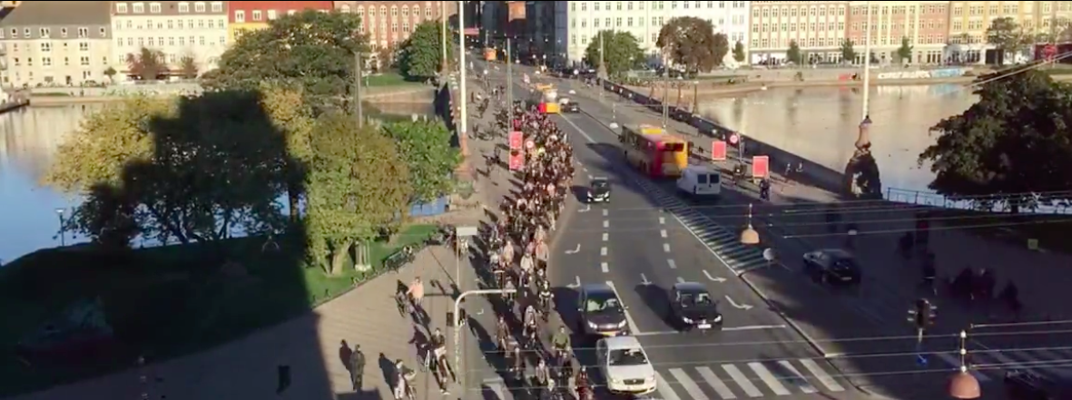 FastCompany's tweet photo. This is what rush hour looks like in Copenhagen: https://t.co/67rAvSEFmp https://t.co/GDyG5ucdO3