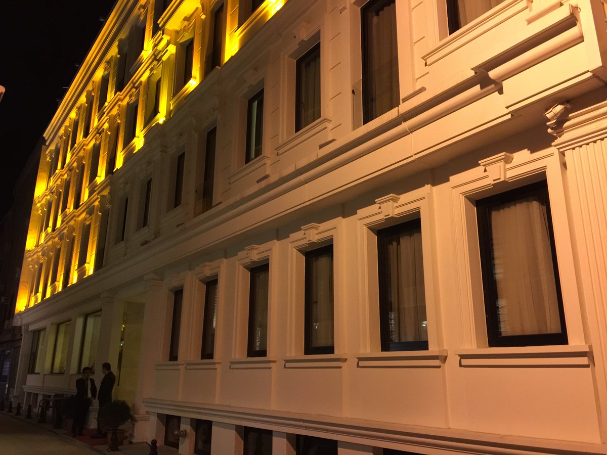 Sheikh_Rehmat's tweet photo. Already miss staying at this place in #Istanul. Great Fortune Hotel enriches your #travel experience of Old City. https://t.co/3YSqmeEJit