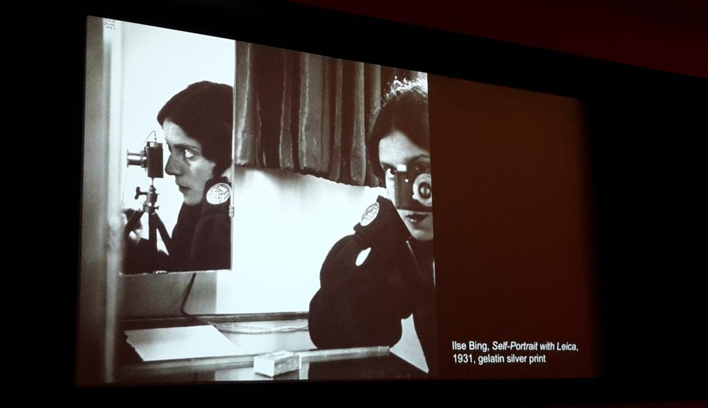 amigarubia's tweet photo. To explore the boundaries of self portrait. #AndreaNelson on #IlseBing #womeninphoto #FastForward @Tate @TateTalks https://t.co/wVshw9arBq