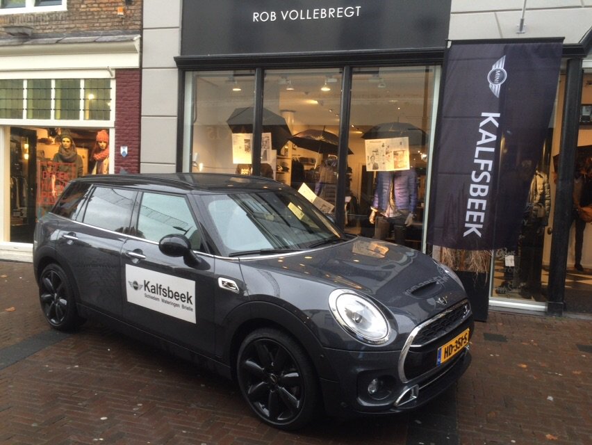 KalfsbeekMINI's tweet photo. Vandaag nog tot 17.00u is de nieuwe #MINI Clubman te bewonderen in Naaldwijk bij Rob Vollebregt, zien wij u daar? https://t.co/UPWTBvlxUd