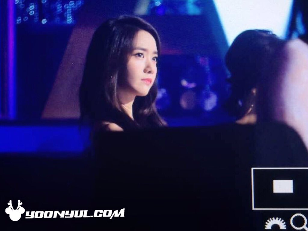 [PIC][07-11-2015]YoonA tham dự "2015 MelOn MUSIC AWARDS" + Giành “Top10ArtistsMMA2015” vào tối nay CTNHItOUAAAuE_K