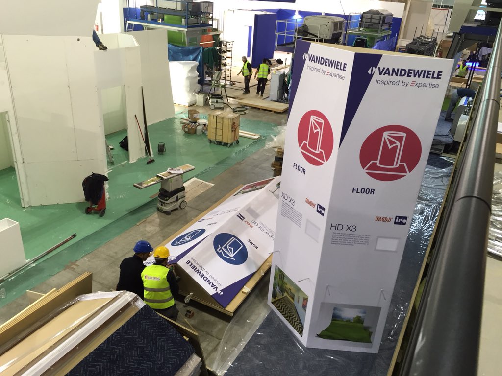 vdwitma's tweet photo. What's a weekend? It's the time where other people are not working. #vdwitma #ITMA2015 https://t.co/aoF0f19zPA