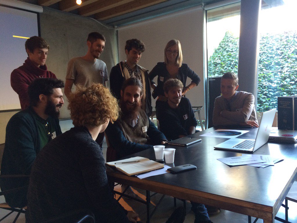 In <a href="/hfarmventures/">maks тот самый</a> sono iniziate le reviews dei portfolio dei creativi presenti <a href="/F_delacroix/">Francesco croce</a> #behancereviews