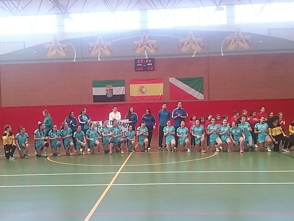ctarbmex's tweet photo. Presentación equipos balonmano  Monterrubio 
@fexbm https://t.co/avJDrAF4UV
