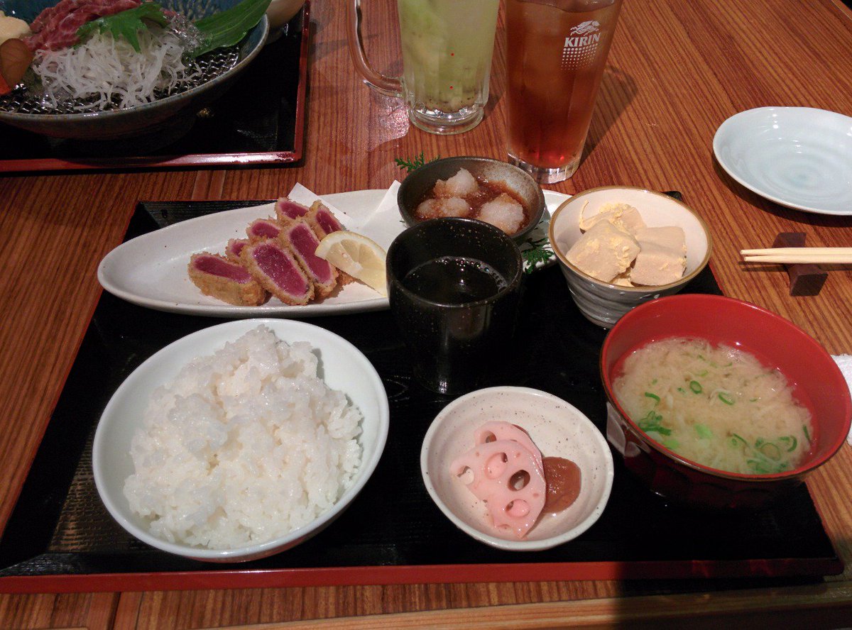 firo's tweet image. そして高野山から3時間かけてマグロの中トロカツ定食を食べに来てみたり。でらうま。