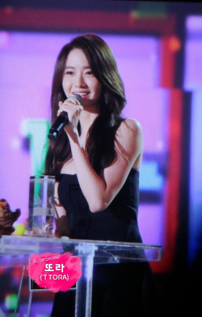 [PIC][07-11-2015]YoonA tham dự "2015 MelOn MUSIC AWARDS" + Giành “Top10ArtistsMMA2015” vào tối nay CTNNoWZUsAAywHV