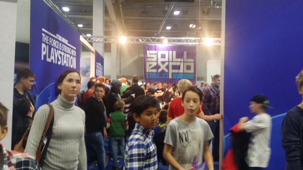 TurboDevs's tweet photo. #SpillExpo 2015. Lørdagen er i gang og det er stemning på stand D03-01. Kom kom!! https://t.co/A9VSvI9q5k