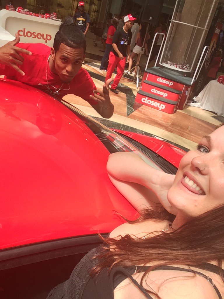 candeezee's tweet photo. Found a way to be inside the car and out of it at the same time #loophole #12hrsCloseup @beezagz https://t.co/j7UBbJOKJI