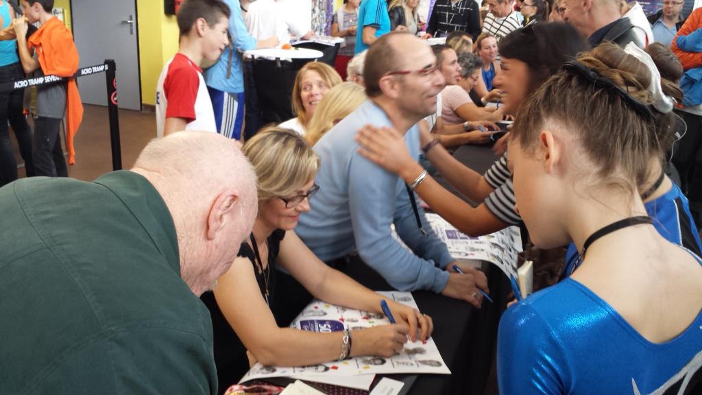 acrobatic_sport's tweet photo. Ts les champions de France réunis par @acrotrampsevran pour célébrer les 50 ans du trampoline en France! #historique https://t.co/GXUKMkyJda