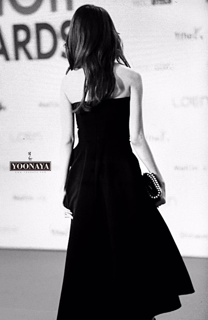 [PIC][07-11-2015]YoonA tham dự "2015 MelOn MUSIC AWARDS" + Giành “Top10ArtistsMMA2015” vào tối nay - Page 3 CTNSHuFUYAAiAz3