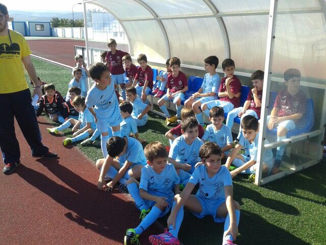 MonfubaCD's tweet photo. Una más de esta mañana en Castro del Río! Aquí podemos ambas equipaciones https://t.co/XK5Pxi8iMk