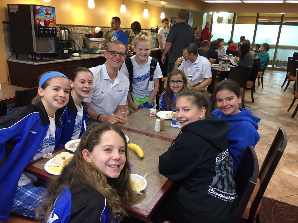 JoelDanielElber's tweet photo. Royals fueling up for the meet! #TheGrind16 https://t.co/Zcsidlknqc