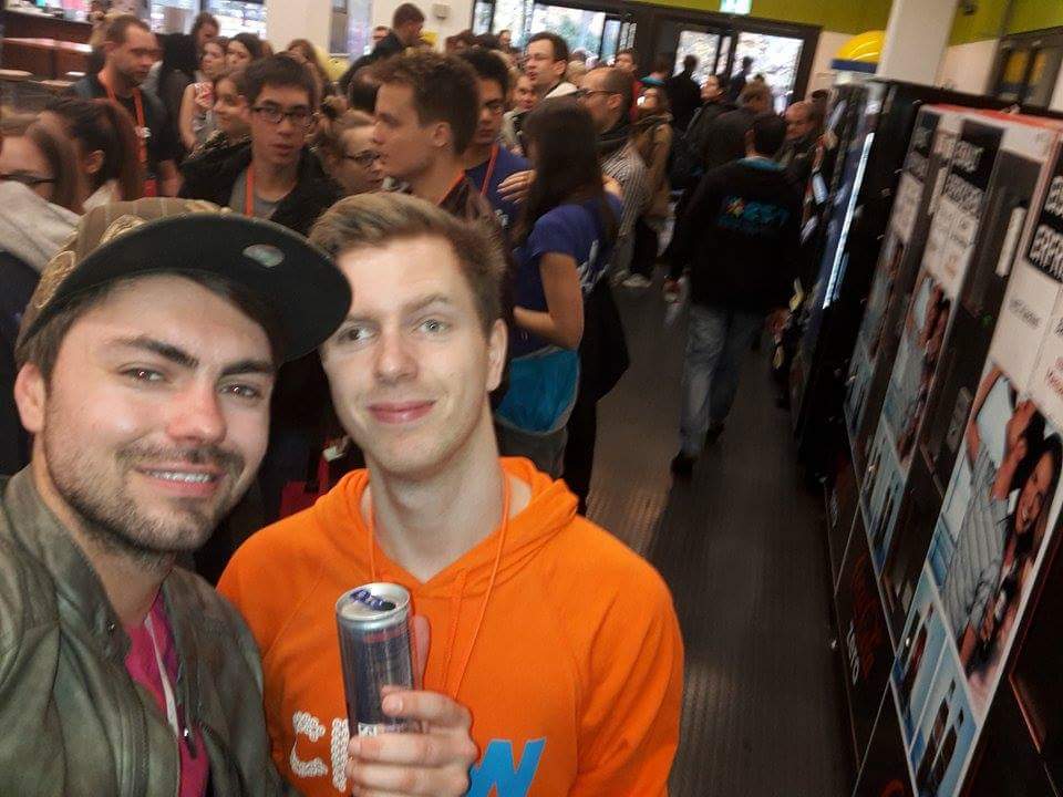 Mensa queue #WEPkoeln #hungryESN