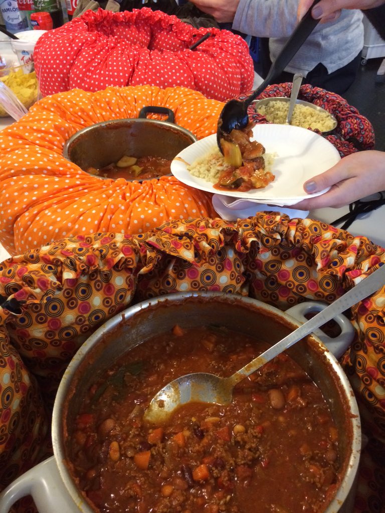 TimeVillage's tweet photo. Great hacker lunch with #wonderbag ! @TimeHackSthlm #sthlmthings #timehack https://t.co/jbrmNvDSi5