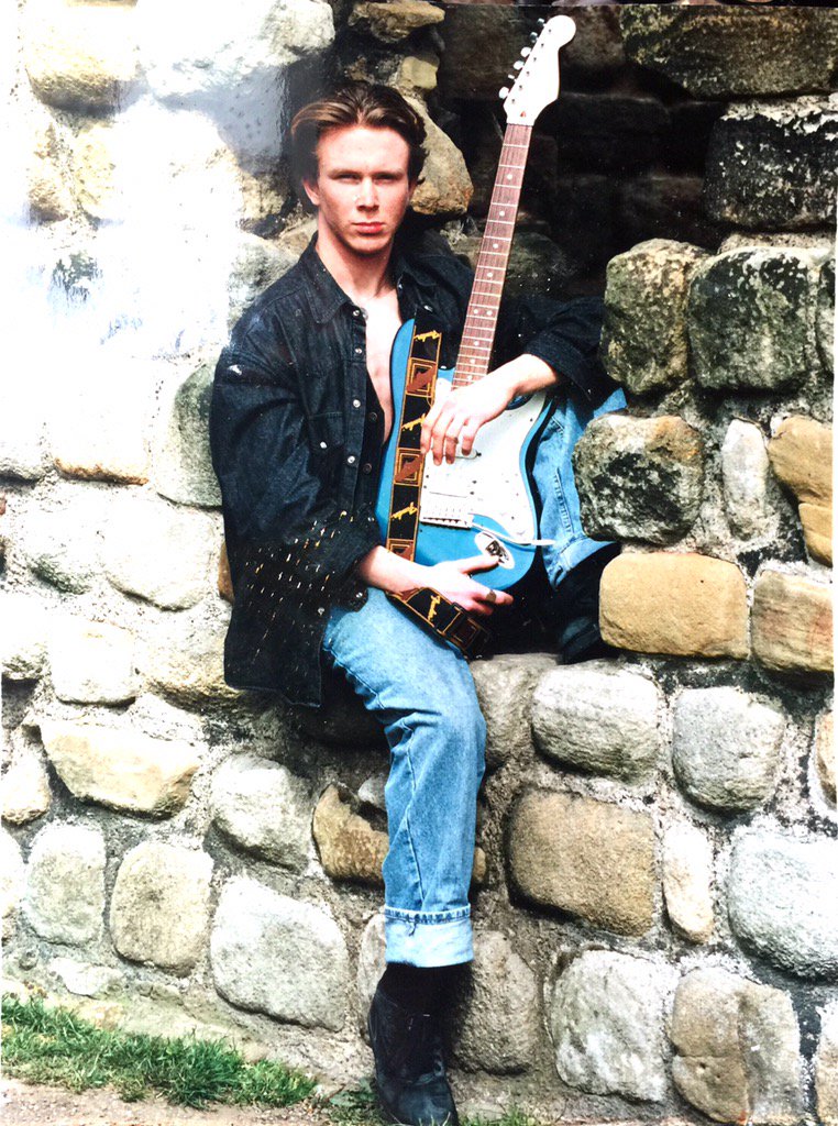 themusicstudy's tweet photo. MD Mr Rigg being moody in his youth #oldtimer #themusicstudy #reminiscing #tynetheatre #ohtobeyoungagain https://t.co/rwxTfPisUQ