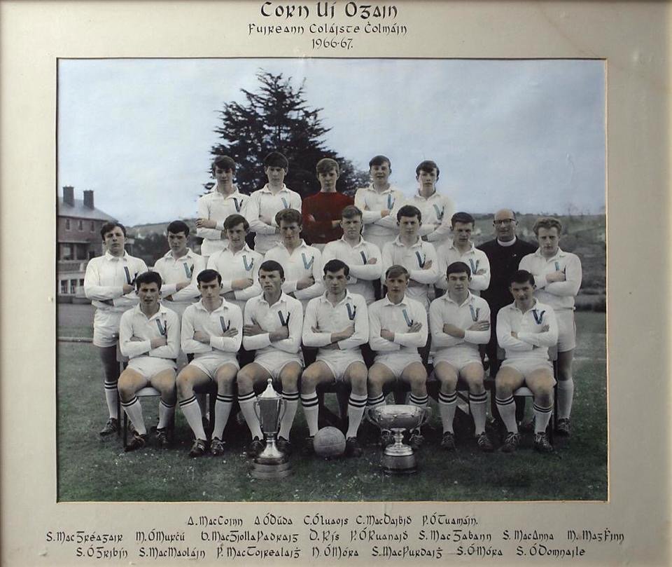 Mairead9009's tweet photo. Spot my daddy in the Hogan Cup winning team 1966/67 @st_colmans @thecrow167 #superpicture https://t.co/FFjYyHmOQ2