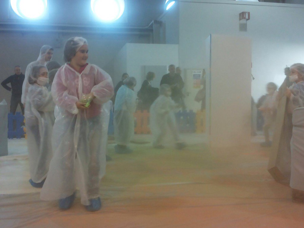 Pleiadi_SF's tweet photo. Battaglia del colore a #sgulpinfiera a Padova! @Sgulp_giornale @mattinodipadova https://t.co/tZ4xz1oogy