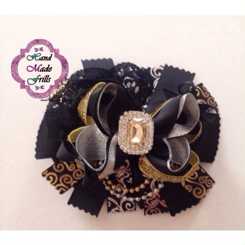 HandMadeFrills's tweet photo. #Quality #handmade #bows &amp; #headbands by 2 sisters #handmadefrills #BowsInAction 
https://t.co/s1MVT8vVR0
#eBay https://t.co/rGnHJMftIS