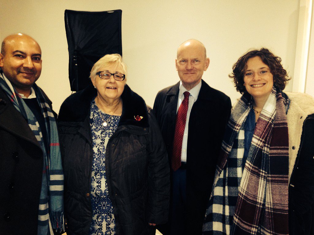 AmyLWGibbs's tweet photo. All smiles at opening of the new Longnor Estate community centre with @MayorJohnBiggs @CllrSirajIslam &amp; residents https://t.co/gOQZ4uZw6H