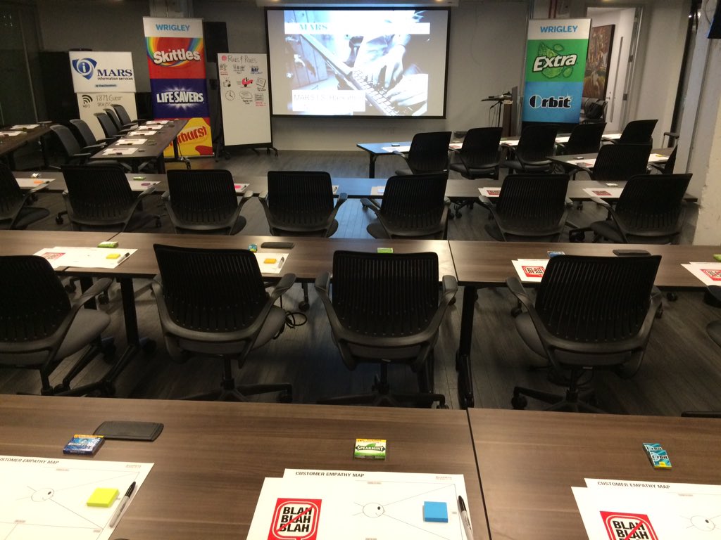 1871tech's tweet photo. #MARSHackathon is ready to go! @BusModInc https://t.co/6kt5Upv8Uo