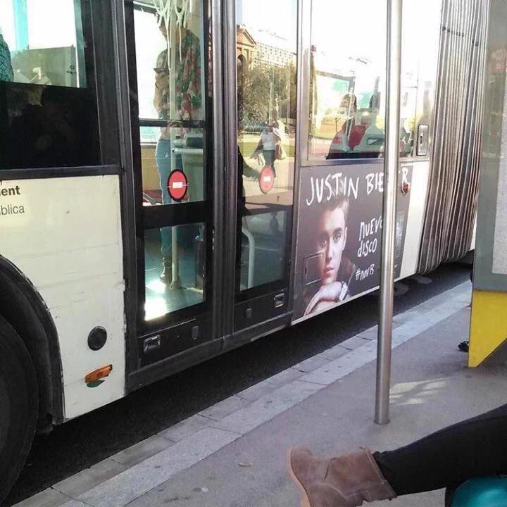 TheBieberJonas's tweet photo. I want this in my country!! 😭😭  #OneWeekUntilPURPOSE https://t.co/mpOYPGgbsi