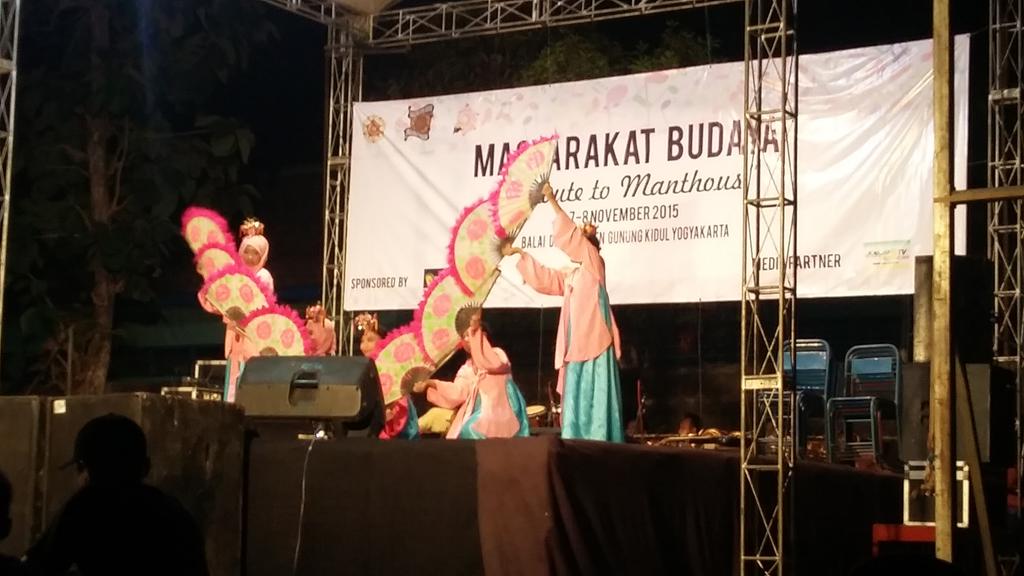 Penampilan Buchaechum di pentas campursari malam ini... #masyarakatbudaya
