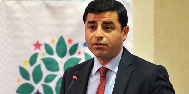 KarsiGazete's tweet photo. Demirtaş: Oy kaybı MHP'de rahatsızlık yaratmıyor çünkü bunun için çalışılmıştı
https://t.co/yuzMazPIbw https://t.co/K6H8YlIf53