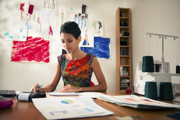richardbranson's tweet photo. How creatives are turning their skills into businesses: https://t.co/2Yn1g7CTWS #readbyrichard https://t.co/OsnU7lpOTI