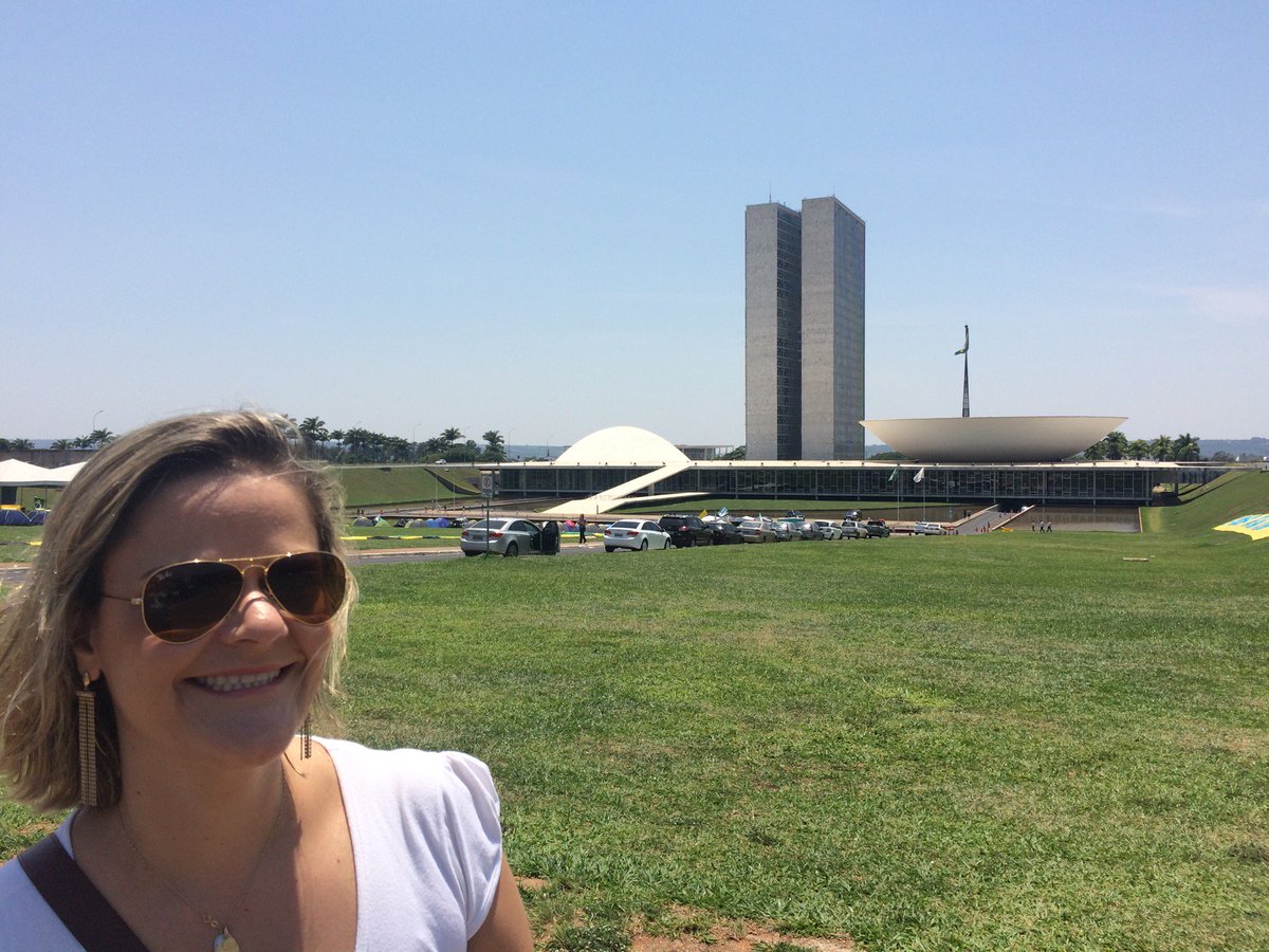 MONICA IRIARTE tweet media