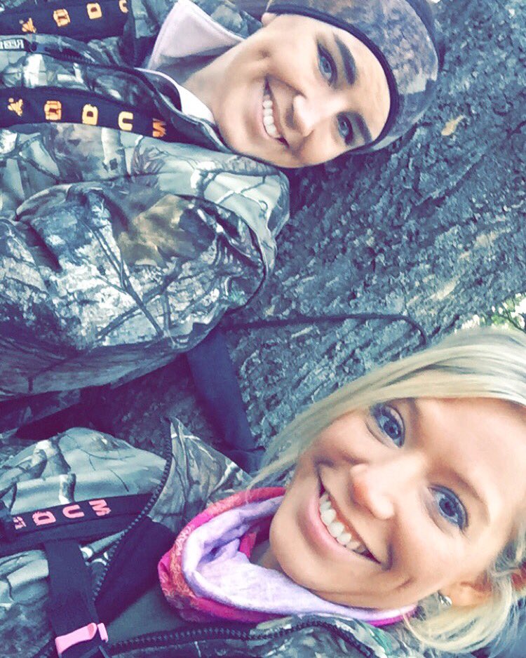 SouthernGP's tweet image. Hunting hard in Kansas this weekend. The rut is officially on like donkey kong! @KelseyJHuntress