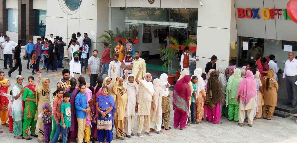 VedpalVedpalmsg's tweet photo. #MSG2RidesHigh
After 50 Days 😮
So Many Crowd For 😨
O My God It's Fantastic
Hats To @Gurmeetramrahim Ji 👏 https://t.co/eJg7GOAvn3