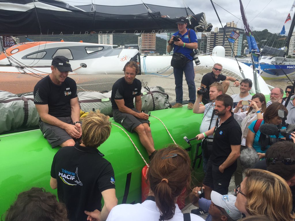 TransatCafeLOR's tweet photo. .@francoisgabart #PascalBidegorry st passés féliciter #ThomasCoville & #JeanLucNelias @trimaranMACIF @Sodebo_Voile https://t.co/rEpeyziFJw