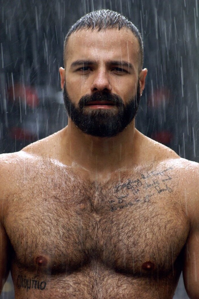 zandolove's tweet image. #RainingInside
