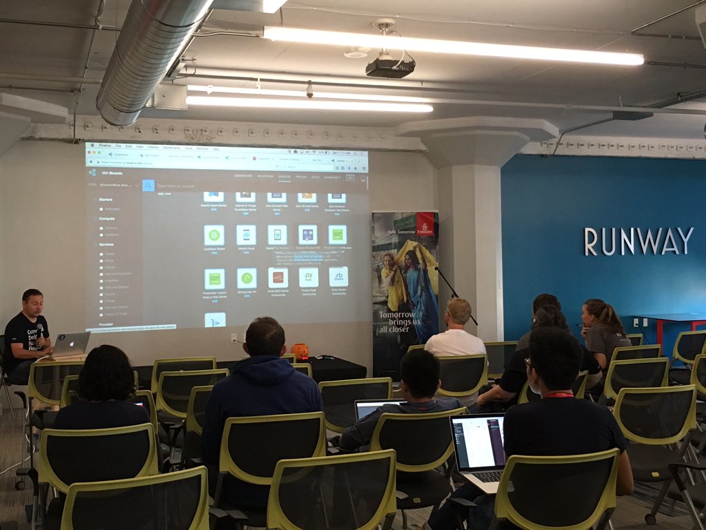 HarryCLH's tweet photo. #IBM #Bluemix API introduction! #EmiratesTravelHackathon @TravelHackathon https://t.co/KVqPyxh7mM