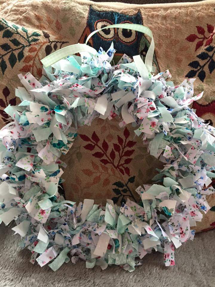 handcrafted2015's tweet photo. Wreath - £12 plus £3.50 postage. More on our Facebook page Hand Crafted items for sale.
@ukhandmade https://t.co/Mfy1m0FkX3