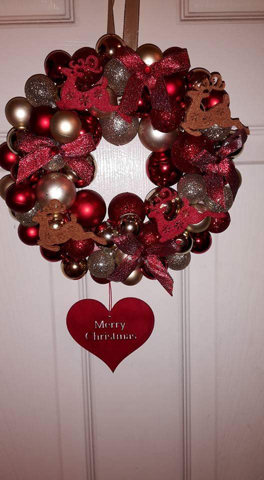 handcrafted2015's tweet photo. Christmas wreath - £15 excluding postage. Join our Facebook group Hand Crafted items for sale 
@HandmadeCrafts https://t.co/MLoMcmMJZ0