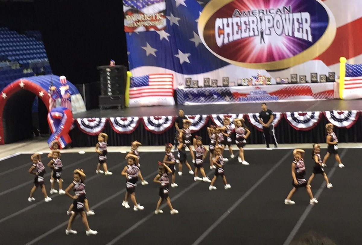jeansj's tweet photo. @cheerPower_ACP https://t.co/iPmaQprwsS