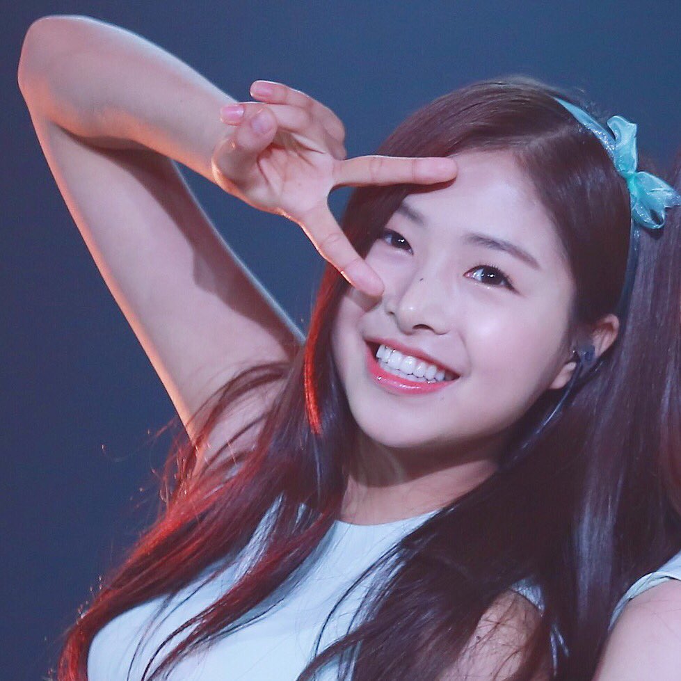 SOMIN_com's tweet photo. 채원아 생일 축하해 늘 행복만 하기를 바랄게💕 https://t.co/oAYuUXpxYh