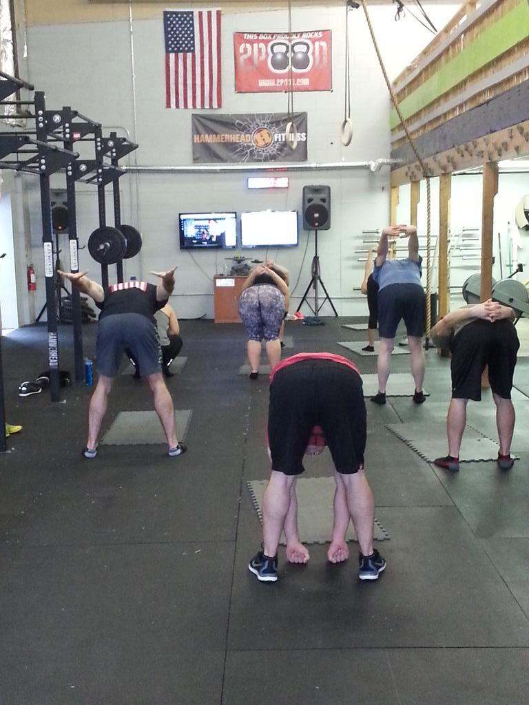 GarlickWay's tweet photo. @CrossFitHeadway the class that mobilizes together... stays together. https://t.co/gBhTOlIfjd