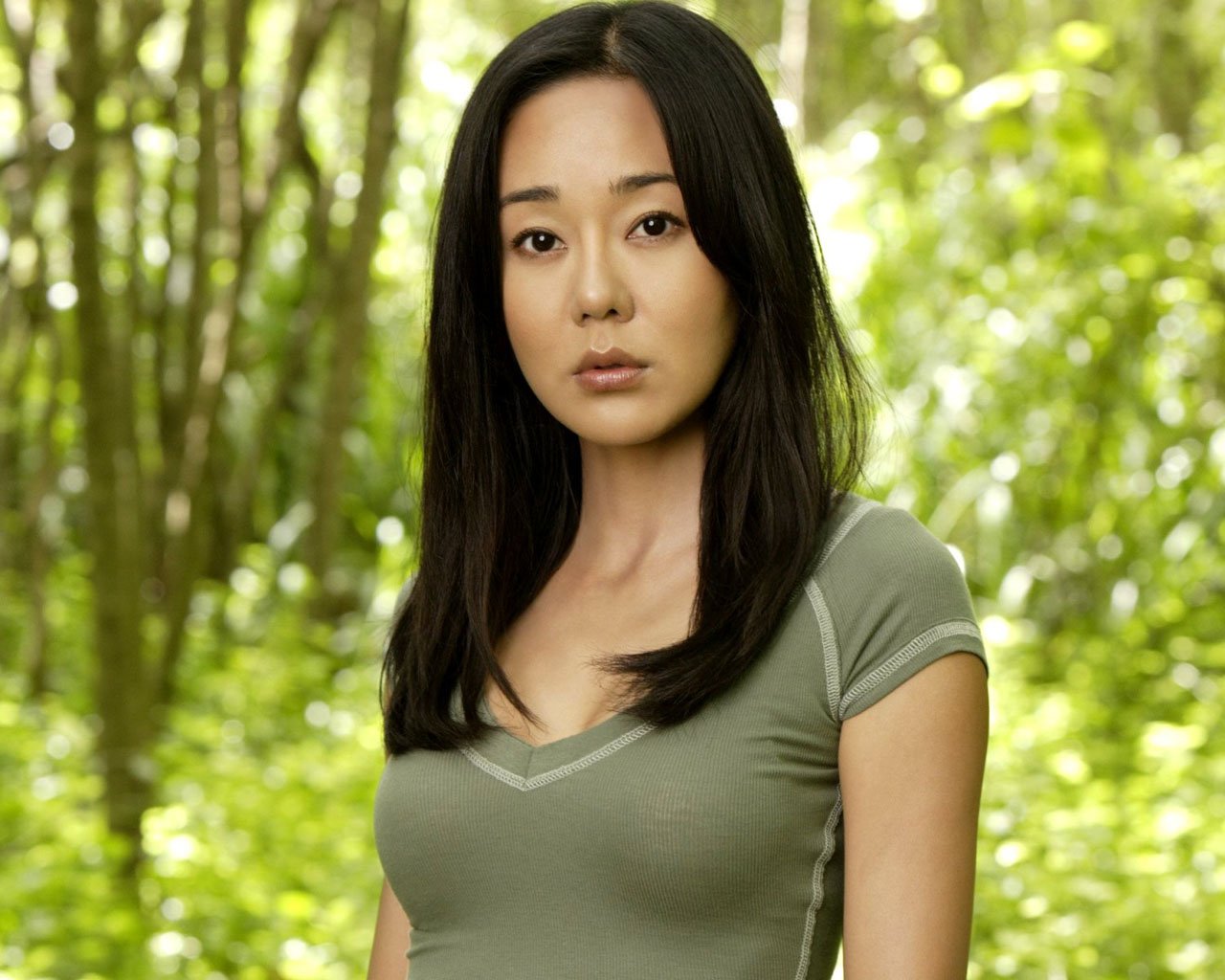 Wishing a very happy birthday today to Yunjin Kim!  