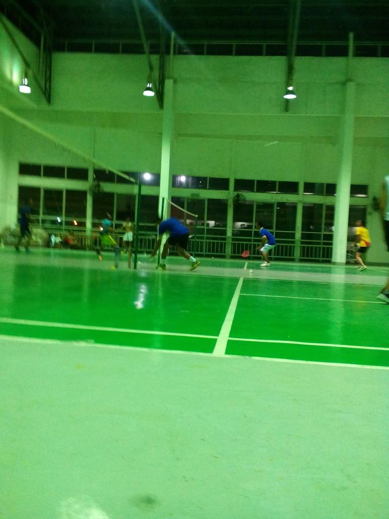 khairus7's tweet photo. Maen badminton... https://t.co/9RcKU1QQ43