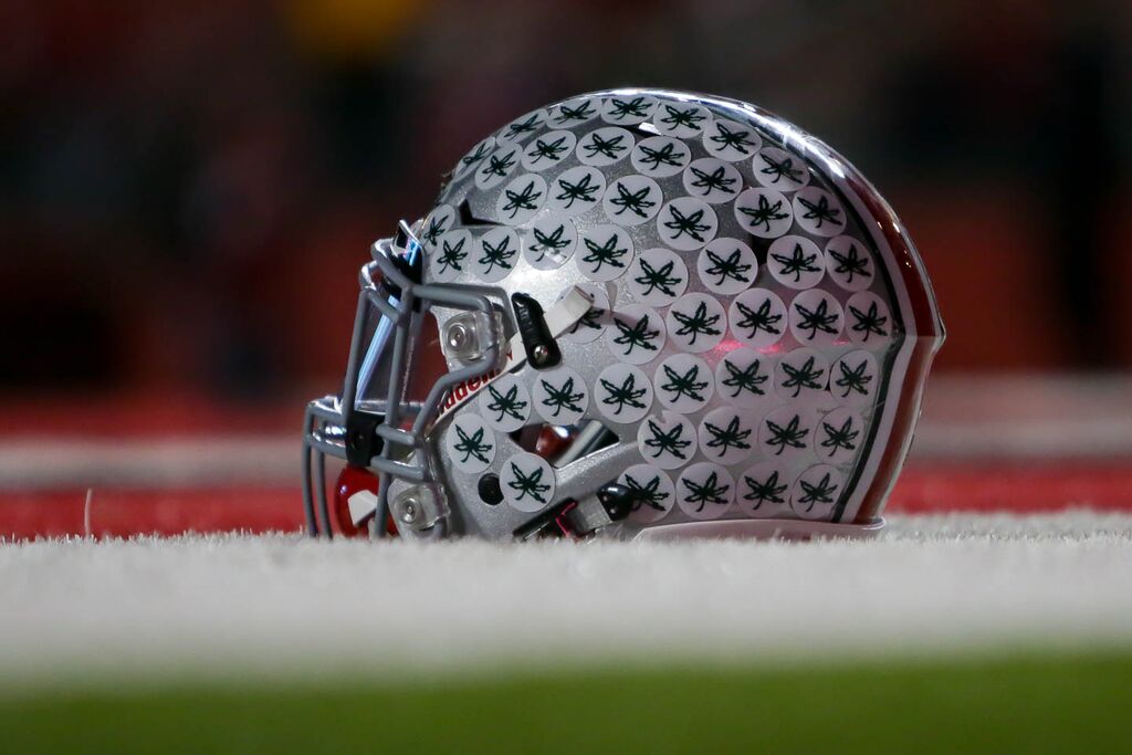 OhioStateAlumni's tweet photo. Buckeye football is back in the 'Shoe tonight! #GoBucks https://t.co/rO6czsqqt1
